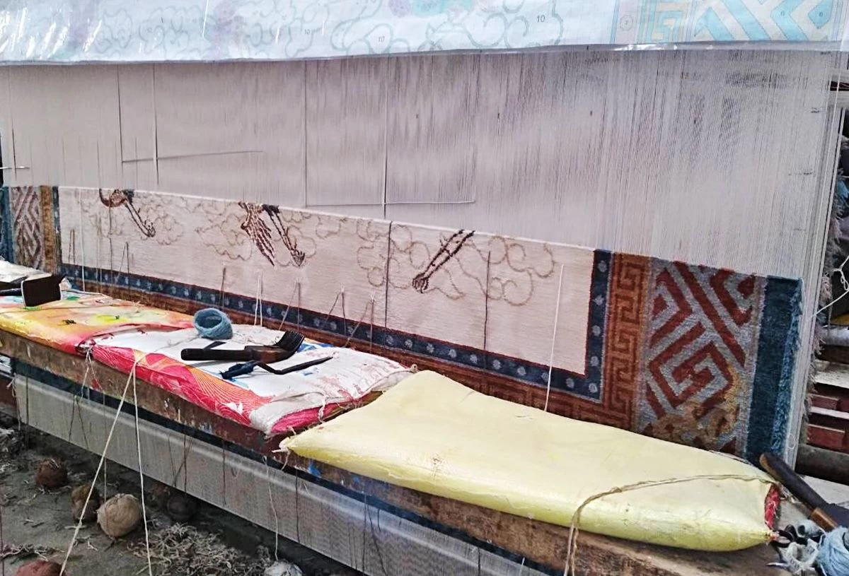 Traditional Rugs